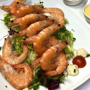 Langostinos con mayonesa ligera y emulsión de mango