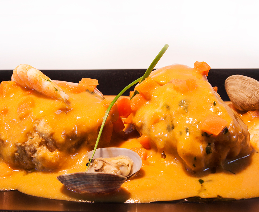 Medallones de merluza rellenos de txangurro (2 unidades)