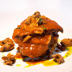 Carrilleras estofadas al vino de crianza